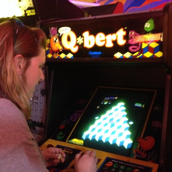Photo taken at Robot City Games and Arcade by Jon S. on 4/12/2014