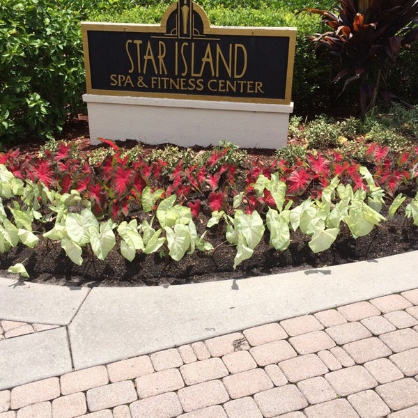 รูปภาพถ่ายที่ Star Island Resort โดย Towanda W. เมื่อ 7/14/2014