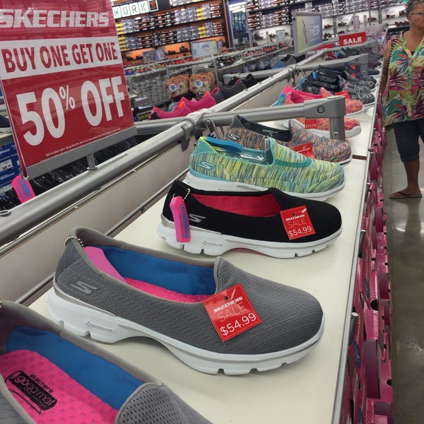 skechers outlet locations illinois