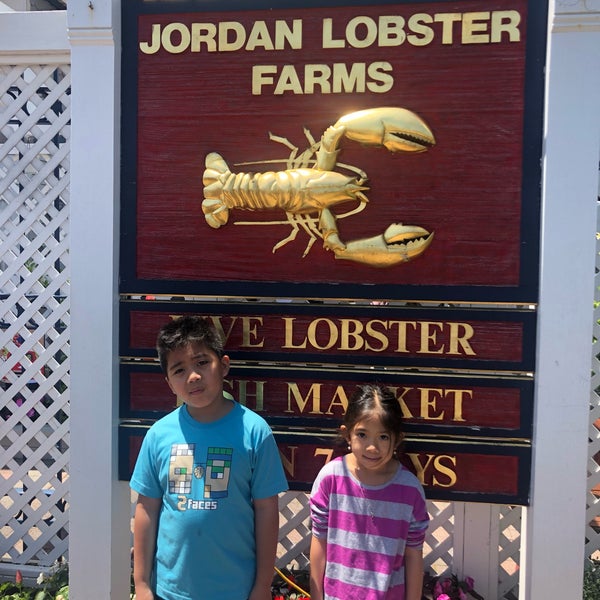 Photo taken at Jordan Lobster Farm by Ian G. on 5/26/2019