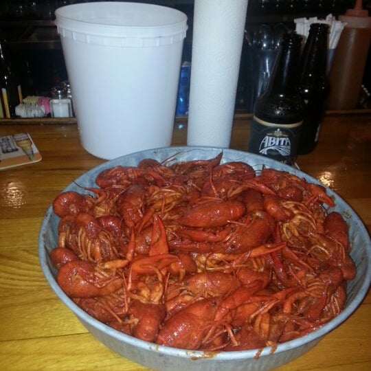 Photo taken at Floyd&#39;s Cajun Seafood - Webster by Pharon H. on 1/31/2013