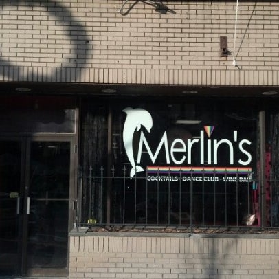 รูปภาพถ่ายที่ Merlin&#39;s โดย Lauren H. เมื่อ 12/14/2012