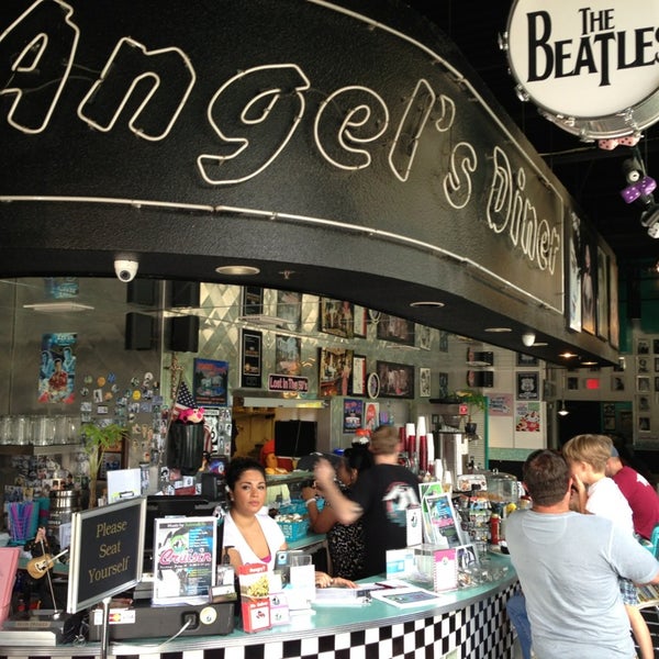 Photo taken at Johnny Angel&#39;s by Jon R. on 7/7/2013