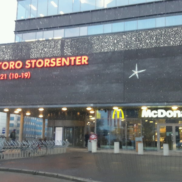 Photo taken at Storo Storsenter by Kjetil Otter O. on 12/29/2016