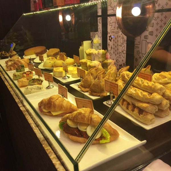 Chaiholics Coffee Shop in Financial District