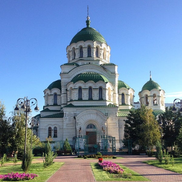 Площадь святого владимира