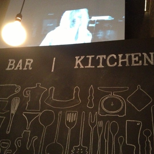 Das Foto wurde bei Bar | Kitchen von cyu am 9/22/2012 aufgenommen