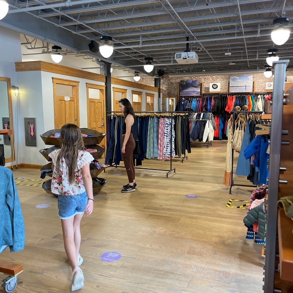 Patagonia Outlet - 7 tips from 959 visitors
