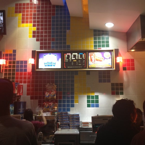 Regal UA Galaxy Theatre Dallas 1342 ziyaretçidan 12 tavsiye'da