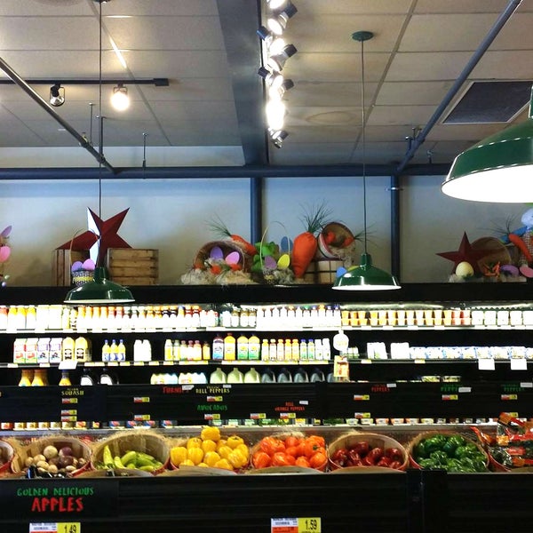 7/12/2016 tarihinde Star Super Market - Huntsvilleziyaretçi tarafından Star Super Market - Huntsville'de çekilen fotoğraf