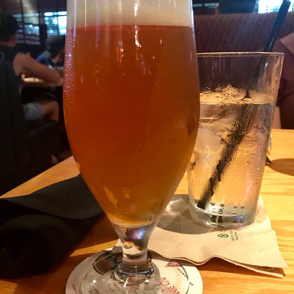Photo taken at BJ&#39;s Restaurant &amp; Brewhouse by dutchboy on 9/5/2017
