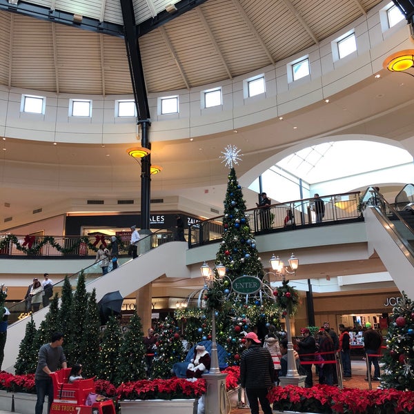 Photo taken at Dulles Town Center by Joshua on 12/9/2017