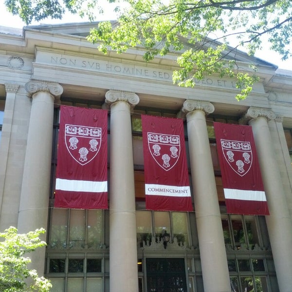 Юридическая школа. Гарвард law. Harvard law school. Гарвард университет юридический факультет. Гарвард университет юридический факультет.