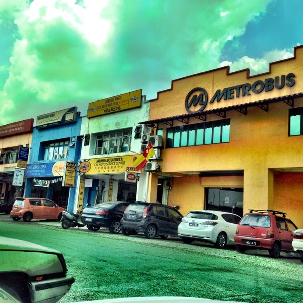 C.W. Auto & Tyre Service Centre Automotive Repair Shop in Subang Jaya