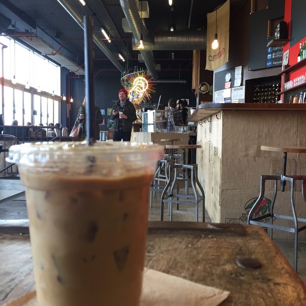 3/25/2015에 Jeep님이 COFFEED에서 찍은 사진