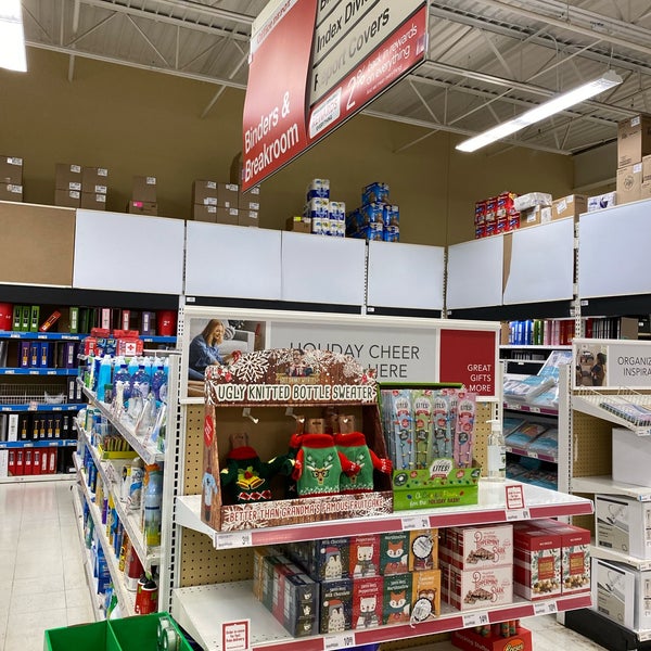 Office Depot Tienda de material de oficina en West Omaha