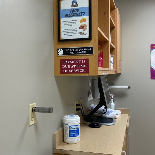 American Animal Hospital Northwest Omaha 0 tips