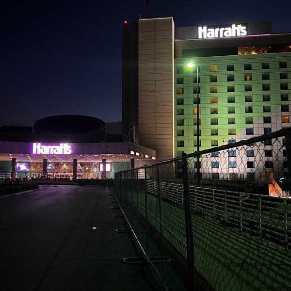 Photo taken at Harrah&#39;s Casino by Carlos A. on 7/3/2022