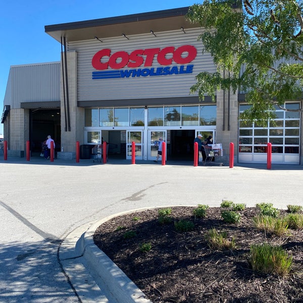 Costco Wholesale Warehouse or Wholesale Store
