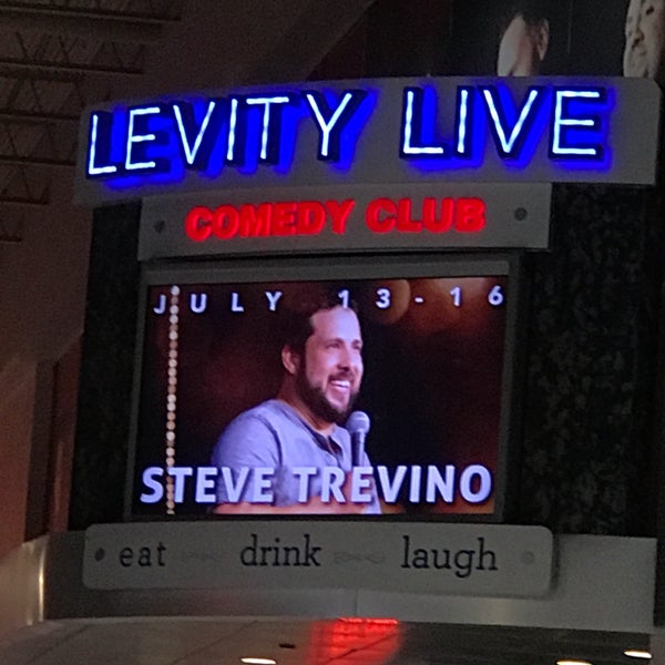 Photo taken at West Nyack Levity Live Comedy Club by Robert G. on 7/13/2017