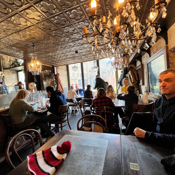 12/5/2021 tarihinde Andrew (Barnsley) W.ziyaretçi tarafından Mimosa Brooklyn Pizza'de çekilen fotoğraf