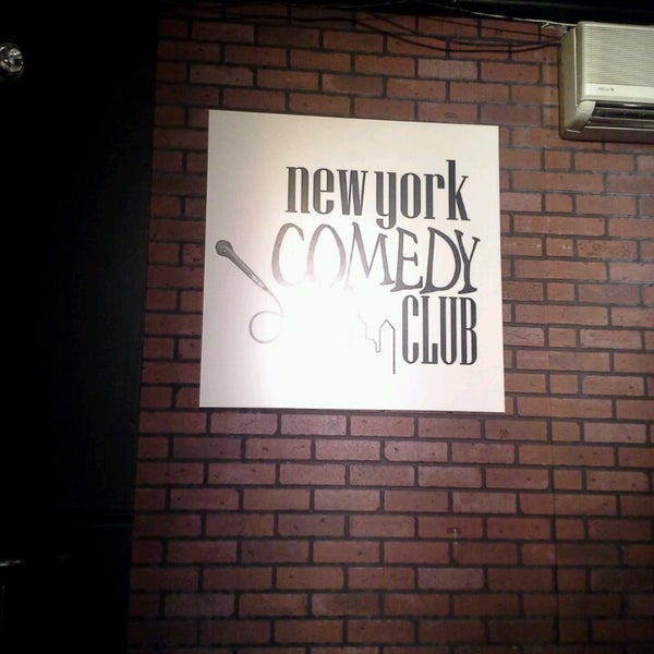 Foto tomada en New York Comedy Club  por Robin M. el 9/7/2013