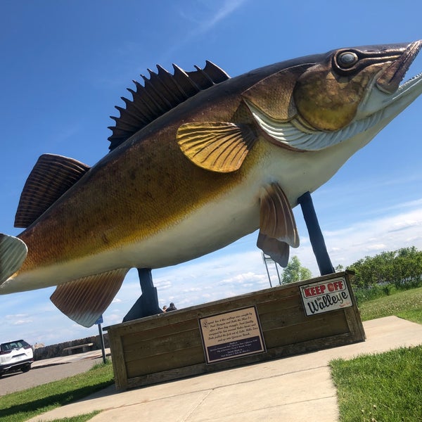 world's largest walleye Garrison, MN