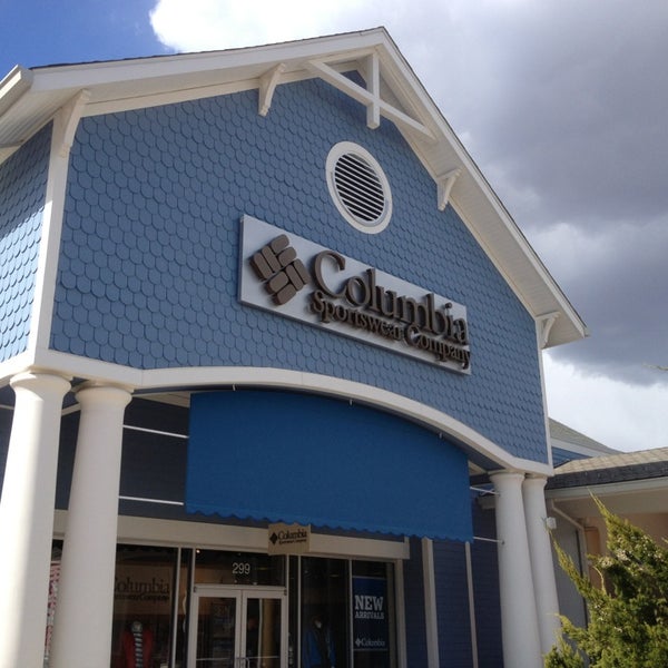 Columbia Outlet - Clothing Store in Tinton Falls
