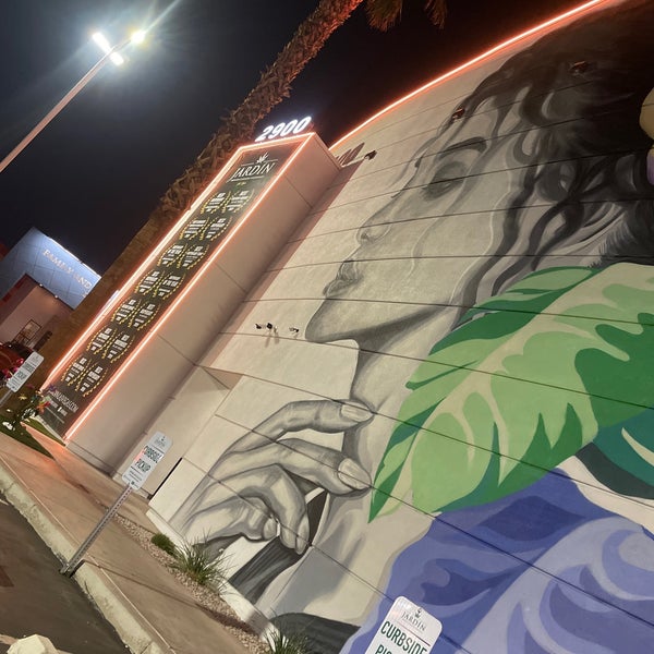Jardin Premium Cannabis Dispensary - 2 tips from 93 visitors