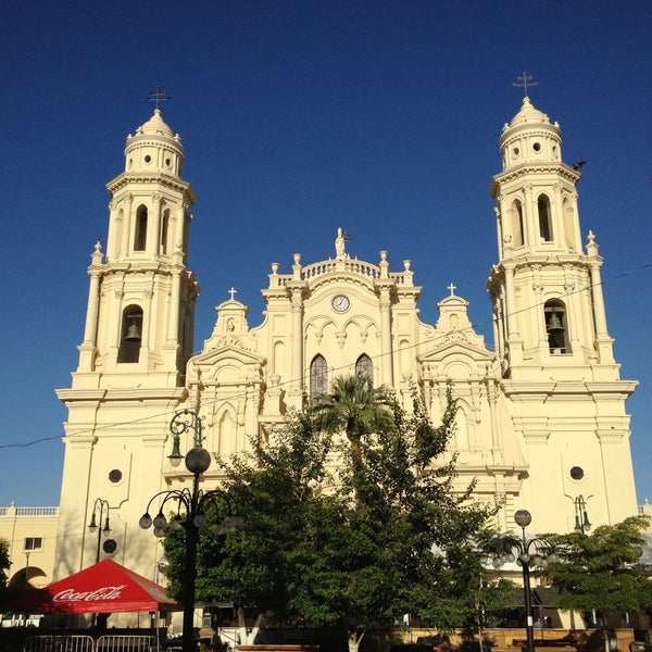 Photos at Catedral Metropolitana de Hermosillo - Church Photos at Catedral Metropolitana de Hermosillo - Church