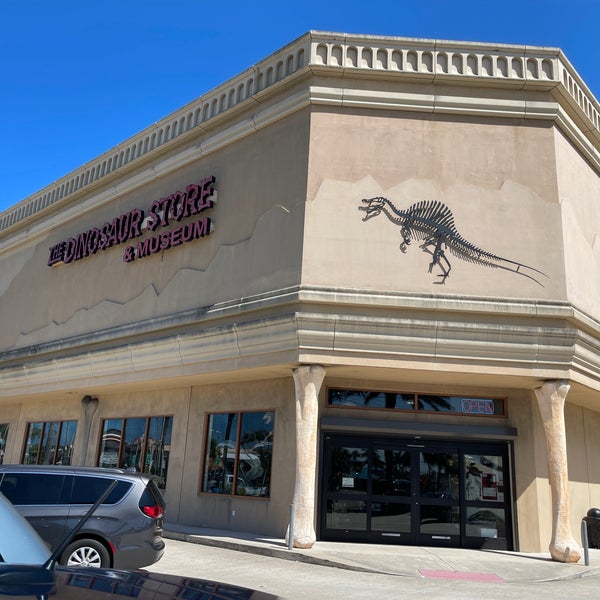 Dinosaur Store 250 W Cocoa Beach Cswy