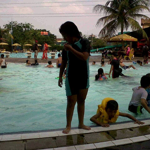 Thb Swimming Pool Kolam Di Bekasi