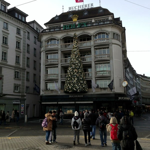 Foto diambil di Hotel Palace oleh Philippe Y.H. Hew pada 12/23/2012