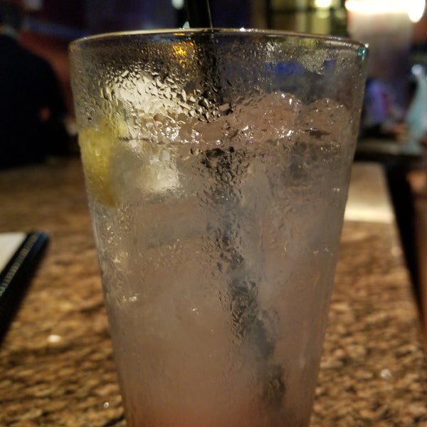 Photo taken at BJ&#39;s Restaurant &amp; Brewhouse by Pigeon &amp; co. c. on 10/19/2017