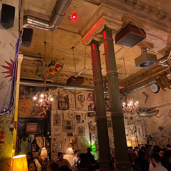 1/20/2020 tarihinde Dusia G.ziyaretçi tarafından Csendes Vintage Bar &amp; Cafe'de çekilen fotoğraf