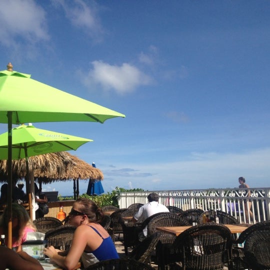 9/30/2012にPabla A.がBamboo Beach Tiki Bar &amp; Cafeで撮った写真