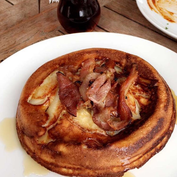 They did it again, another dish that makes them stay at the top of best brunch in Dublin: pancakes with caramelized pears and bacon