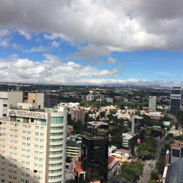 10/31/2015 tarihinde Sofia G.ziyaretçi tarafından Aloft Guadalajara'de çekilen fotoğraf