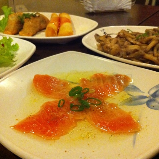 12/1/2012にSilがRestaurante Sushi Tori | 鳥で撮った写真