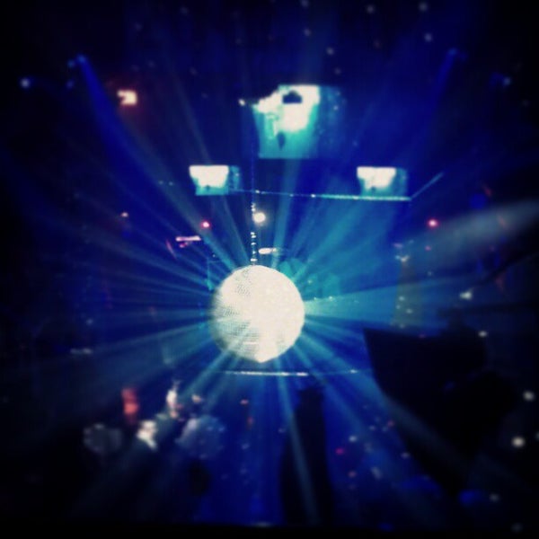 รูปภาพถ่ายที่ Palladium Nightclub โดย Ken P. เมื่อ 2/3/2013