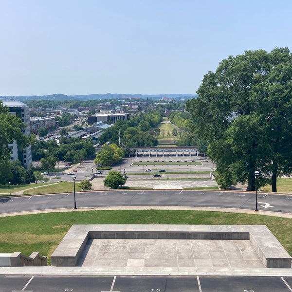 Foto tomada en Tennessee State Capitol  por Sal B. el 5/26/2023
