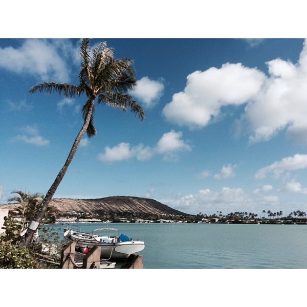 Снимок сделан в The Shack - Hawaii Kai пользователем Todd T. 5/13/2015