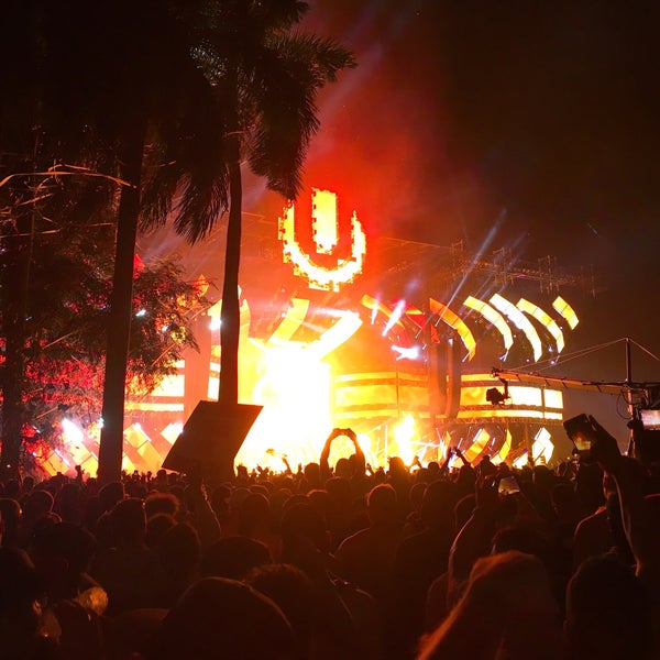 Photo taken at Ultra Music Festival by Hiroya on 3/26/2017