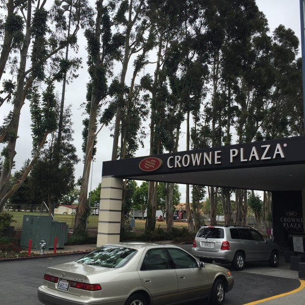 Photo taken at Crowne Plaza San Francisco Airport by TSmako on 5/28/2015