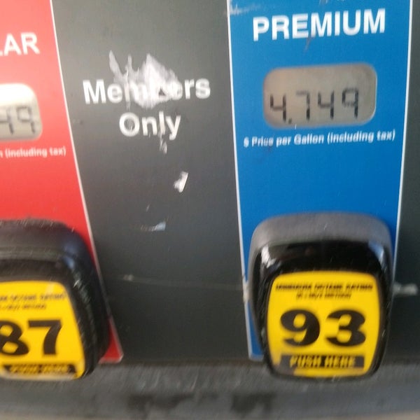 BJ’s Gas 7050 Coral Way