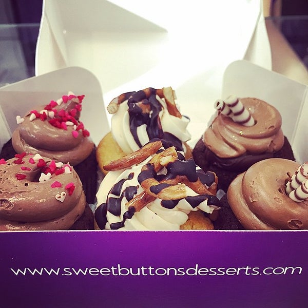 Photo taken at Sweet Buttons Desserts by Emma C. on 3/13/2015