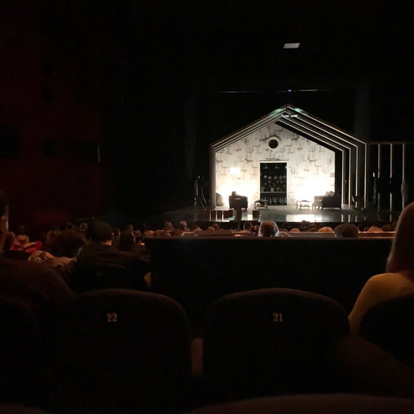 11/6/2019에 Ändrey Ü.님이 Театриум на Серпуховке п/р Терезы Дуровой에서 찍은 사진