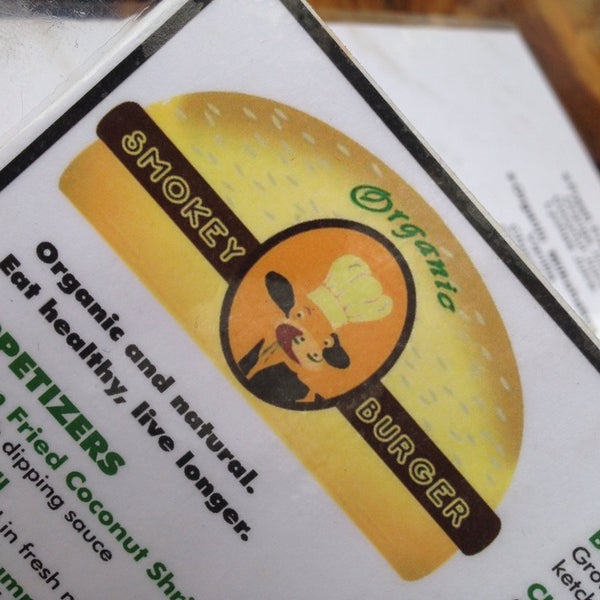 9/21/2014에 Fatma A.님이 Smokey Burger Organic에서 찍은 사진