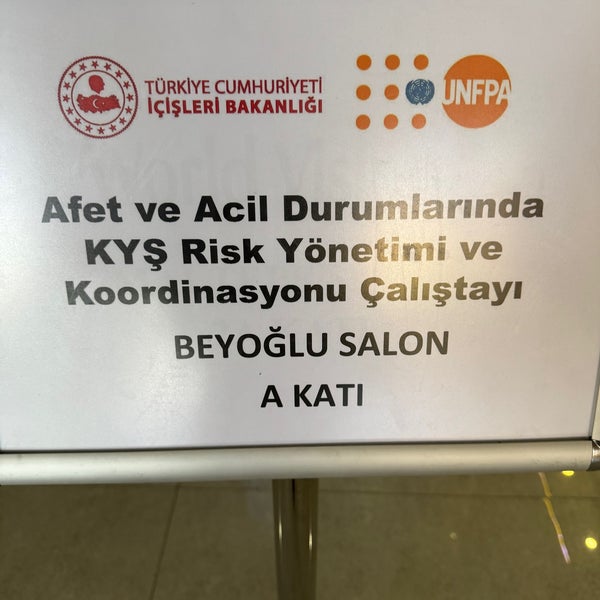 Photo taken at Shimall Otel ve Kongre Merkezi by orhan kızılaslan 🐕🐿🐕 H. on 6/2/2024