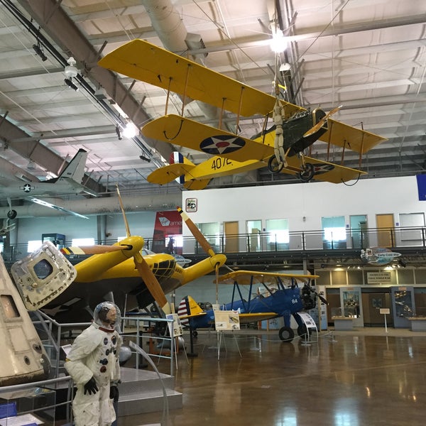 Das Foto wurde bei Frontiers of Flight Museum von Bob P. am 9/28/2017 aufgenommen